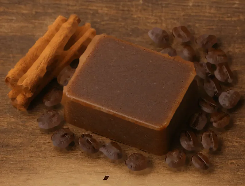 Jabón artesanal de café y canela de Jabones Rafa